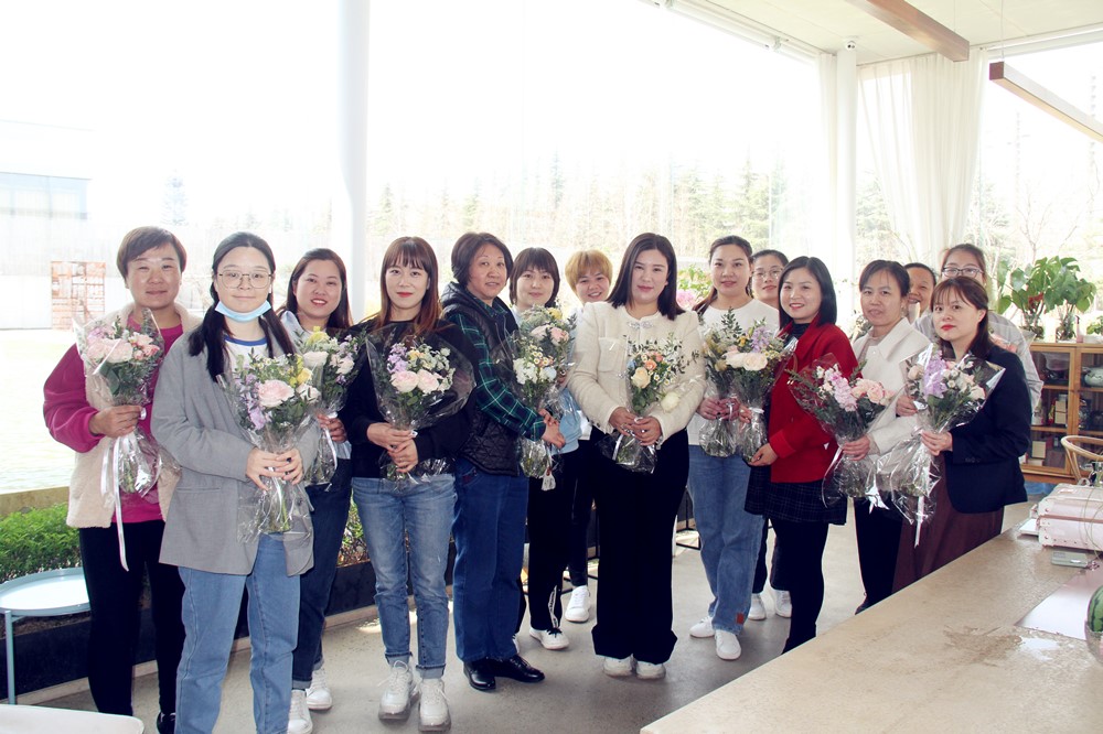 春風十里，不及你笑顏如花｜開元集團“女神節”這樣過